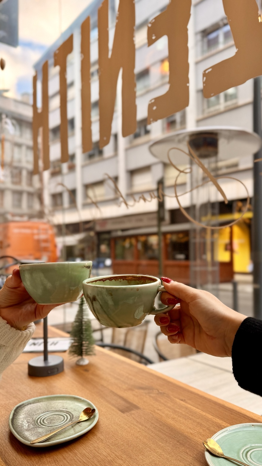 Deux cafés qui trinquent chez Zenith